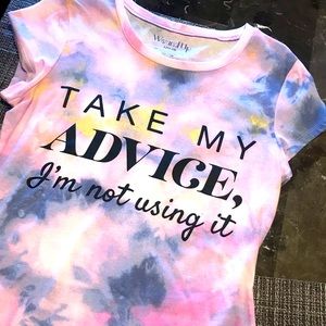 Adorable new tee😊😊